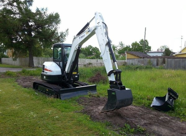 2016 Bobcat E50 Langarm-Minibagger mit geschlossener Kabine – Bild 5