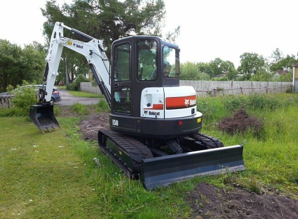 2016 Bobcat E50 Langarm-Minibagger mit geschlossener Kabine