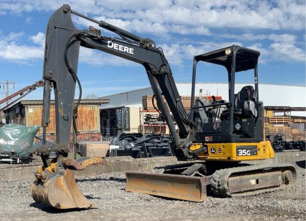 Minibagger John Deere 35G Hydraulischer Baggerblatt