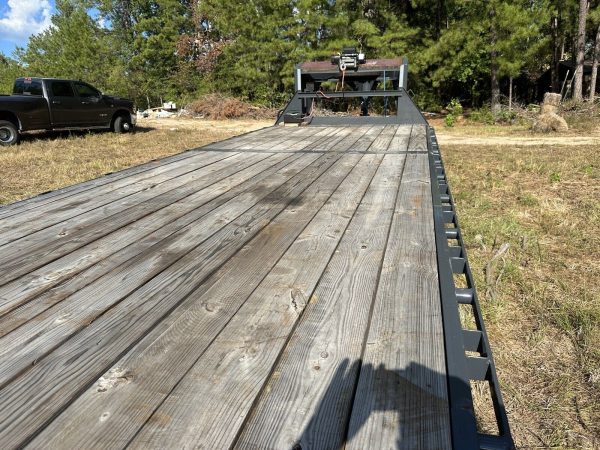 Lamar Gooseneck Anhänger 102" x 30' – Bild 4