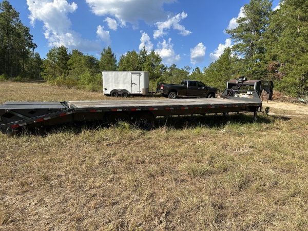 Lamar Gooseneck Anhänger 102" x 30' – Bild 5