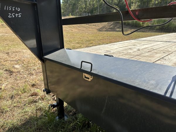 Lamar Gooseneck Anhänger 102" x 30' – Bild 10